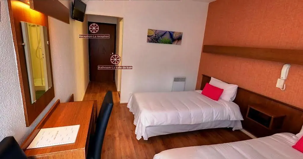 ***  Hotel Des Pays Bas Лурд Франция
